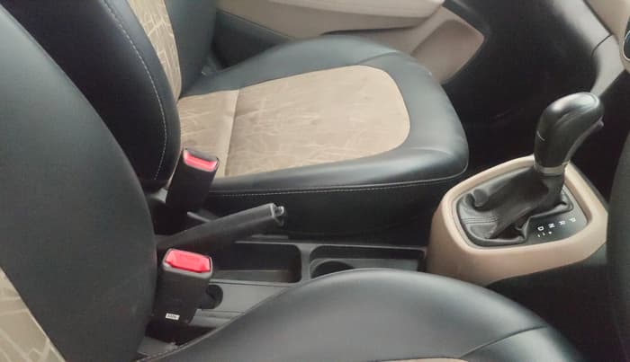 2019 Hyundai Grand i10 MAGNA AT 1.2 KAPPA VTVT, Petrol, Automatic, 80,468 km, Gear Lever