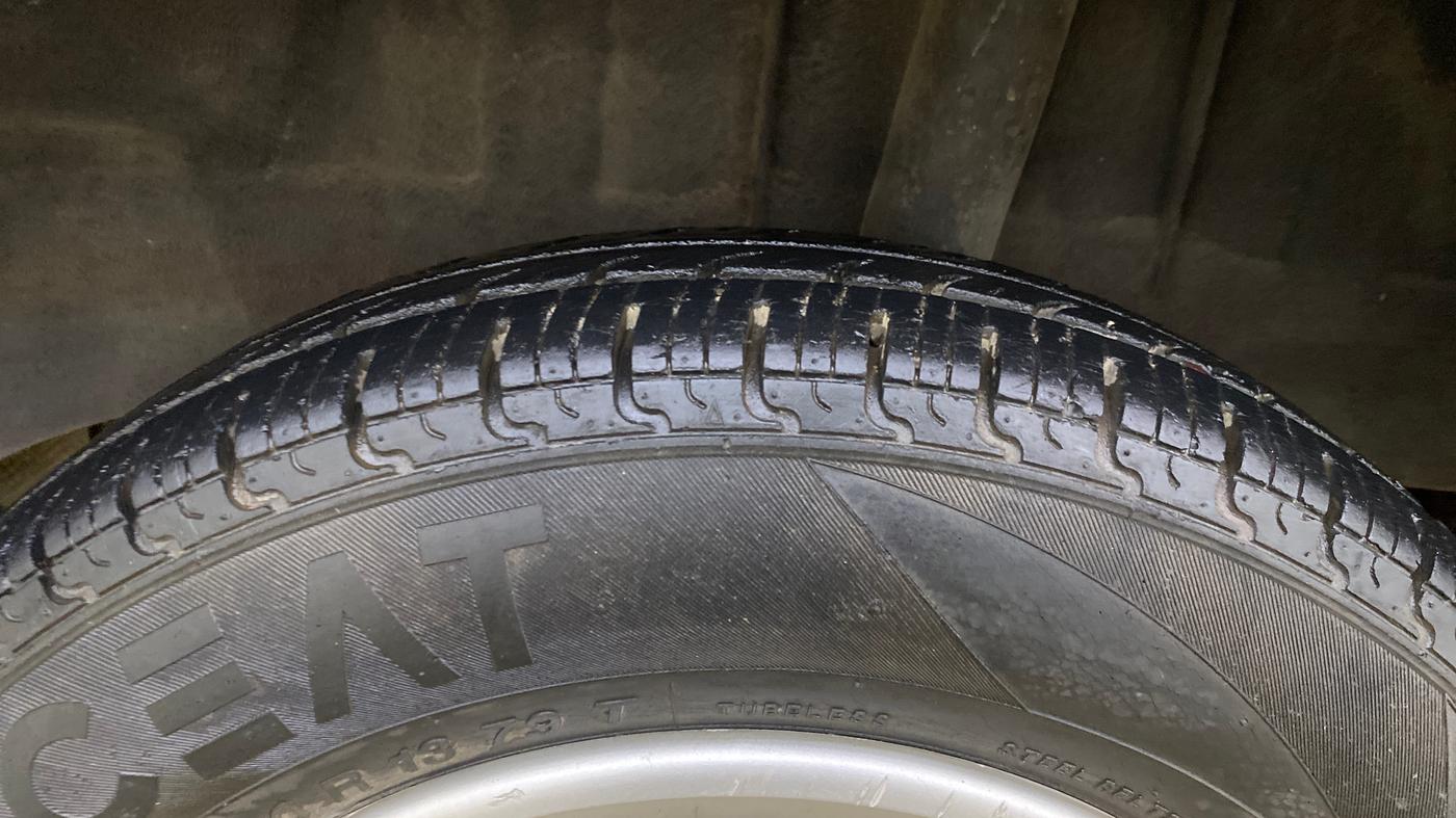2018 Renault Kwid RXL, Petrol, Manual, 17,085 km, Left Rear Tyre Tread