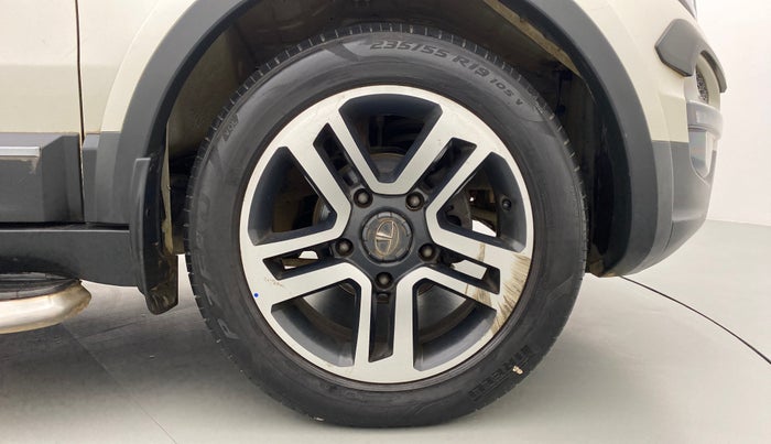 2017 Tata Hexa Varicor 400 XTA, Diesel, Automatic, 59,257 km, Right Front Wheel