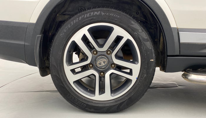 2017 Tata Hexa Varicor 400 XTA, Diesel, Automatic, 59,257 km, Right Rear Wheel