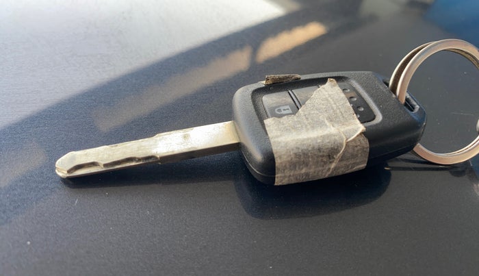 2022 Honda Amaze 1.2L I-VTEC S CVT, Petrol, Automatic, 61,707 km, Key Close Up