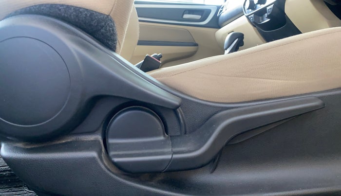 2022 Honda Amaze 1.2L I-VTEC S CVT, Petrol, Automatic, 61,707 km, Driver Side Adjustment Panel