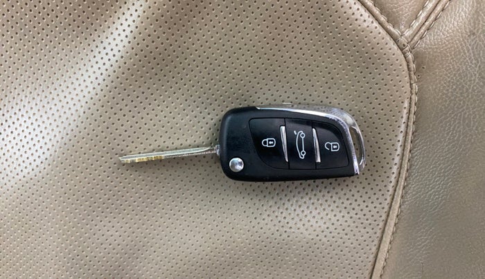 2013 Hyundai i10 ERA 1.1, Petrol, Manual, 65,984 km, Key Close Up