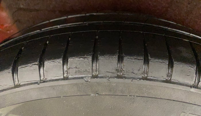 2013 Hyundai i10 ERA 1.1, Petrol, Manual, 65,984 km, Right Rear Tyre Tread