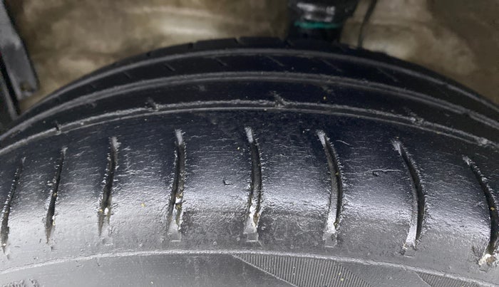 2016 Maruti Wagon R 1.0 VXI, Petrol, Manual, 65,809 km, Left Front Tyre Tread