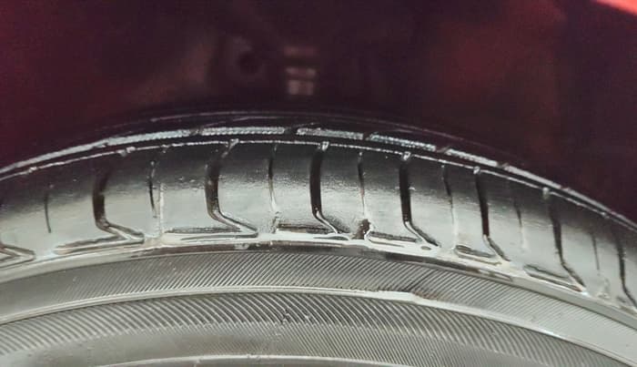 2014 Maruti Celerio VXI AMT, Petrol, Automatic, 90,377 km, Right Front Tyre Tread