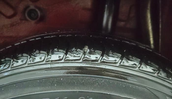2014 Maruti Celerio VXI AMT, Petrol, Automatic, 90,377 km, Left Rear Tyre Tread