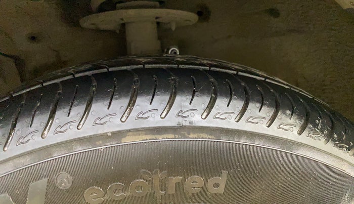 2018 Maruti Ciaz SIGMA 1.5 SHVS MT  PETROL, Petrol, Manual, 1,08,195 km, Left Front Tyre Tread