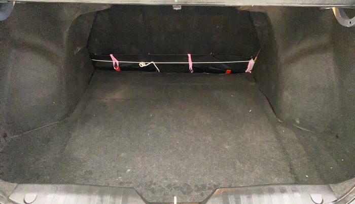 2018 Maruti Ciaz SIGMA 1.5 SHVS MT  PETROL, Petrol, Manual, 1,08,195 km, Boot Inside