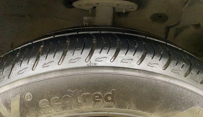 2018 Maruti Ciaz SIGMA 1.5 SHVS MT  PETROL, Petrol, Manual, 1,08,195 km, Right Front Tyre Tread