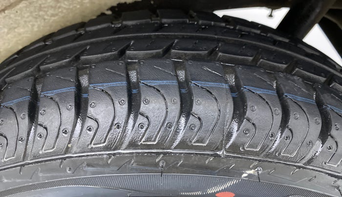 2018 Maruti Wagon R 1.0 VXI, Petrol, Manual, 8,714 km, Left Rear Tyre Tread