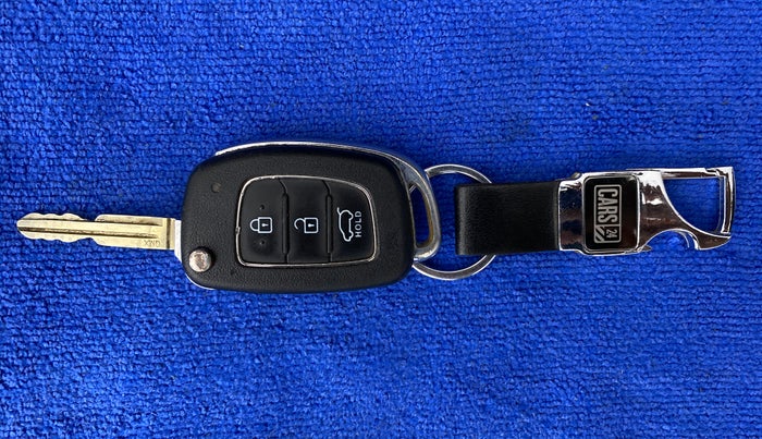2020 Hyundai NEW I20 SPORTZ 1.5 MT, Diesel, Manual, 58,892 km, Key Close Up