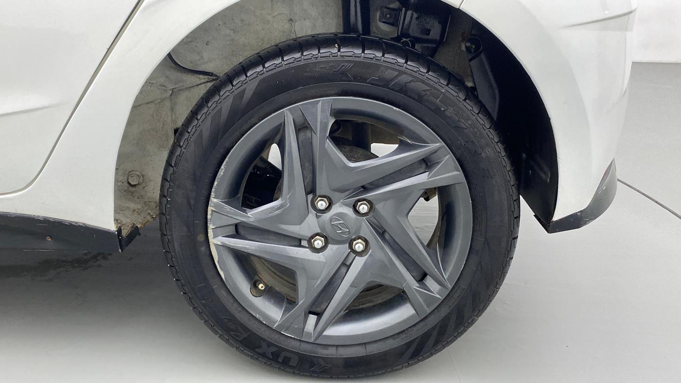 2020 Hyundai NEW I20 SPORTZ 1.5 MT, Diesel, Manual, 58,892 km, Left Rear Wheel