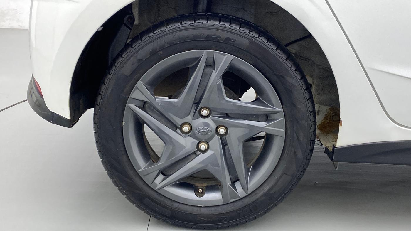 2020 Hyundai NEW I20 SPORTZ 1.5 MT, Diesel, Manual, 58,892 km, Right Rear Wheel