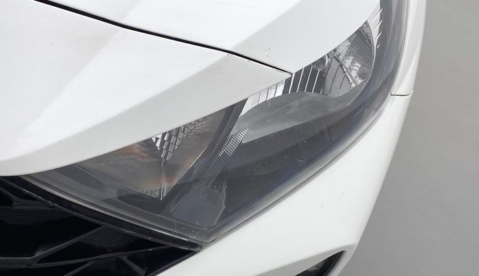 2020 Hyundai NEW I20 SPORTZ 1.5 MT, Diesel, Manual, 58,892 km, Left headlight - Minor scratches