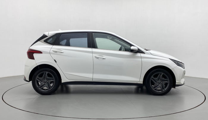 2020 Hyundai NEW I20 SPORTZ 1.5 MT, Diesel, Manual, 58,892 km, Right Side View
