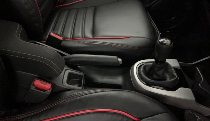 2018 Honda WR-V 1.2L I-VTEC VX MT, Petrol, Manual, 71,471 km, Gear Lever
