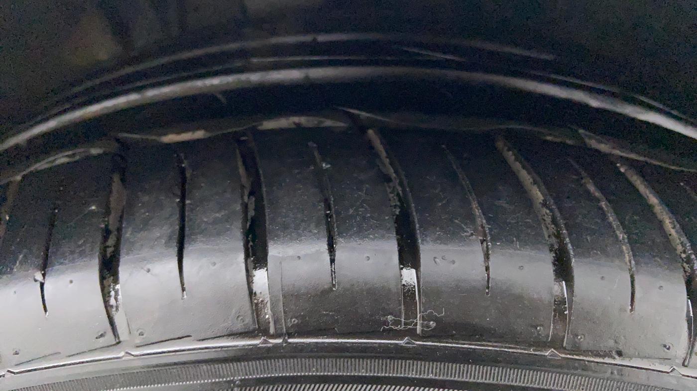 2013 BMW 5 Series 520D 2.0, Diesel, Automatic, 95,714 km, Right Front Tyre Tread
