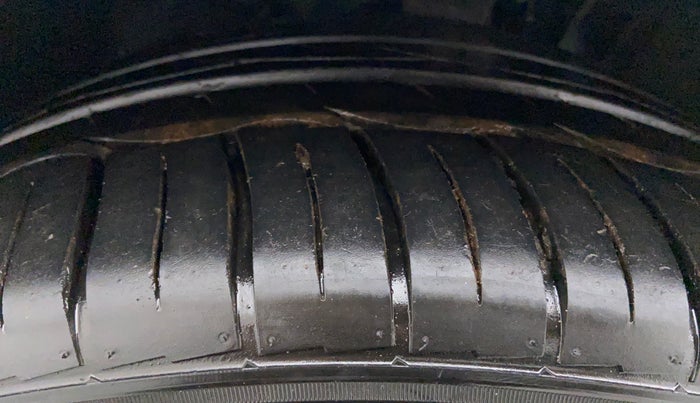 2013 BMW 5 Series 520D 2.0, Diesel, Automatic, 95,714 km, Left Front Tyre Tread