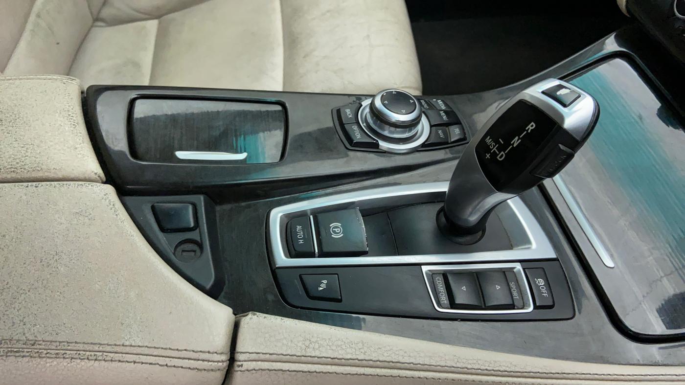 2013 BMW 5 Series 520D 2.0, Diesel, Automatic, 95,714 km, Gear Lever