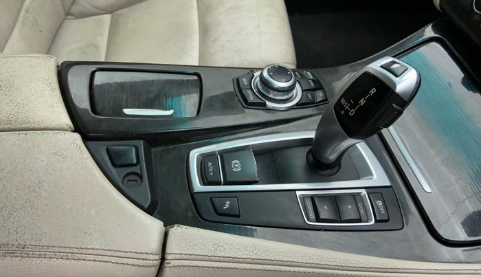 2013 BMW 5 Series 520D 2.0, Diesel, Automatic, 95,714 km, Gear Lever