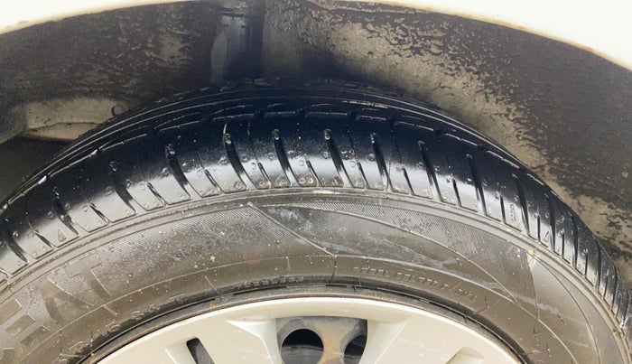 2016 Honda Jazz 1.5L I-DTEC S, Diesel, Manual, 85,352 km, Right Rear Tyre Tread