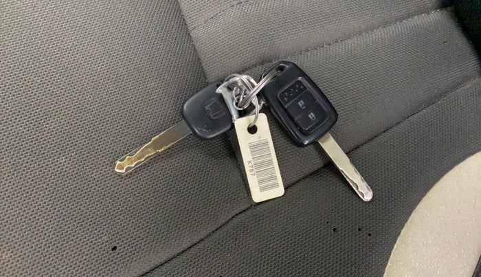 2016 Honda Jazz 1.5L I-DTEC S, Diesel, Manual, 85,352 km, Key Close Up