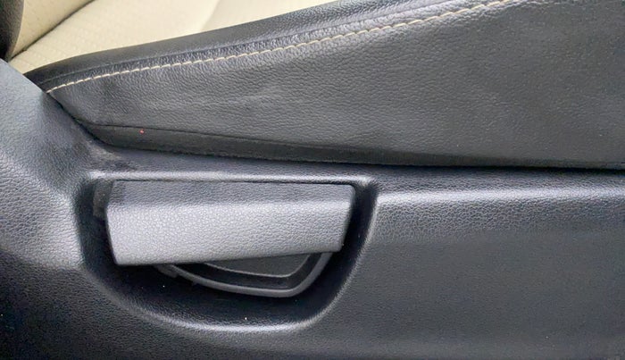 2019 Hyundai NEW SANTRO 1.1 MAGNA MT, Petrol, Manual, 9,137 km, Driver Side Adjustment Panel
