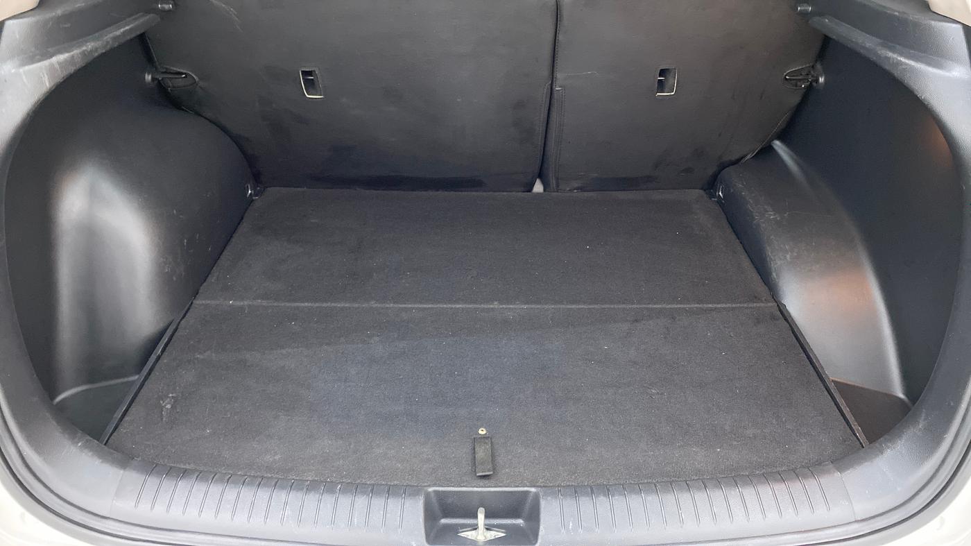 2016 Hyundai Creta 1.6 SX PLUS AUTO PETROL, Petrol, Automatic, 68,317 km, Boot Inside