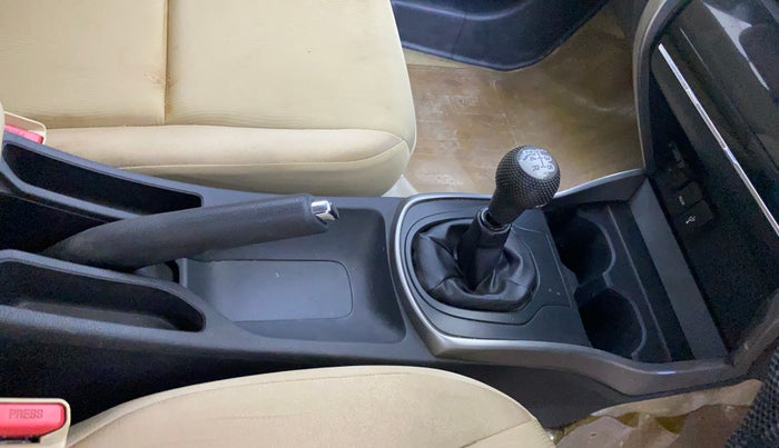 2016 Honda City 1.5L I-VTEC V MT, Petrol, Manual, 73,550 km, Gear Lever