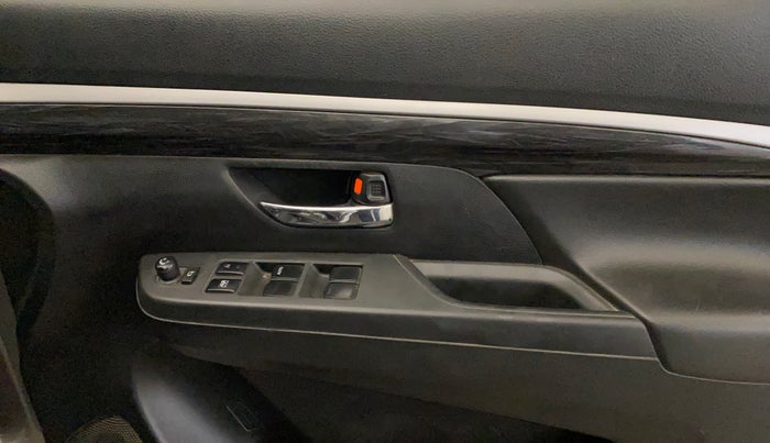 2021 Maruti XL6 ALPHA AT, Petrol, Automatic, 92,692 km, Driver Side Door Panels Control