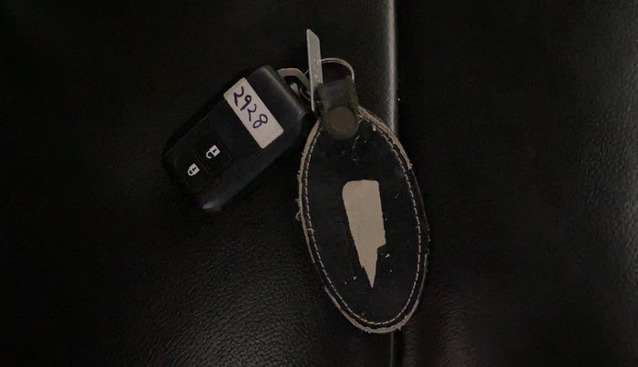 2021 Maruti XL6 ALPHA AT, Petrol, Automatic, 92,692 km, Key Close Up