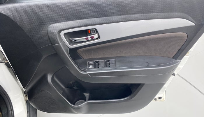 2022 Toyota URBAN CRUISER HIGH GRADE MT, Petrol, Manual, 46,743 km, Driver Side Door Panels Control