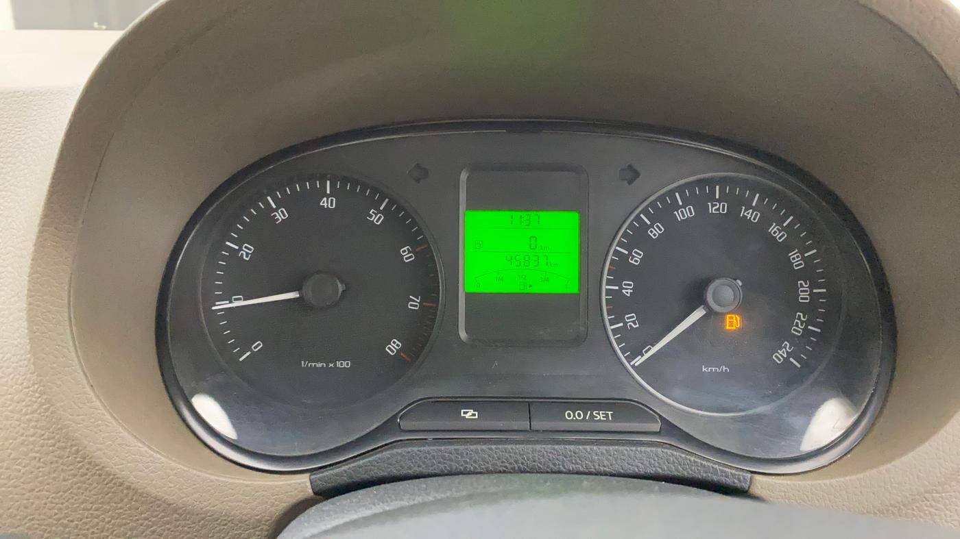 2014 Skoda Rapid AMBITION 1.6 MPI MT PLUS, Petrol, Manual, 45,837 km, Odometer Image