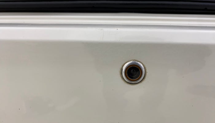 2014 Skoda Rapid AMBITION 1.6 MPI MT PLUS, Petrol, Manual, 45,837 km, Parking Camera