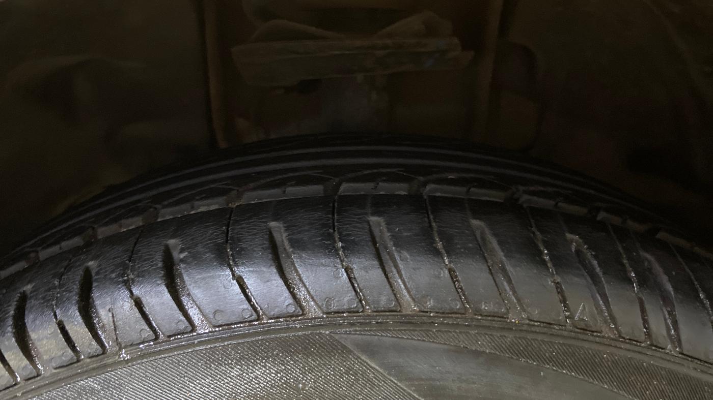 2018 Tata Tiago XT PETROL, Petrol, Manual, 69,042 km, Left Front Tyre Tread