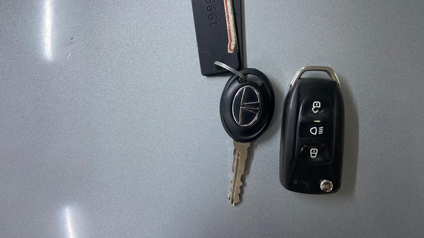 2018 Tata Tiago XT PETROL, Petrol, Manual, 69,042 km, Key Close Up