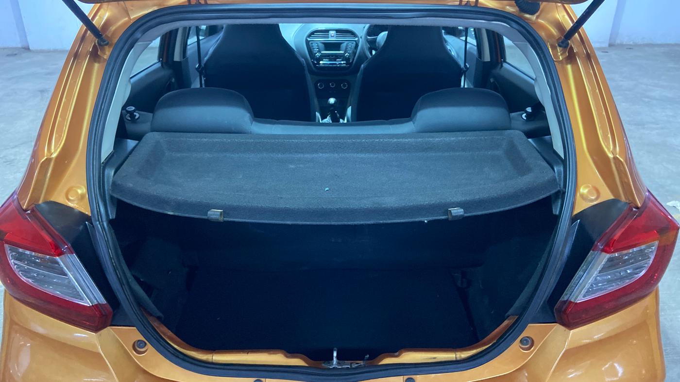 2018 Tata Tiago XT PETROL, Petrol, Manual, 69,042 km, Boot Inside