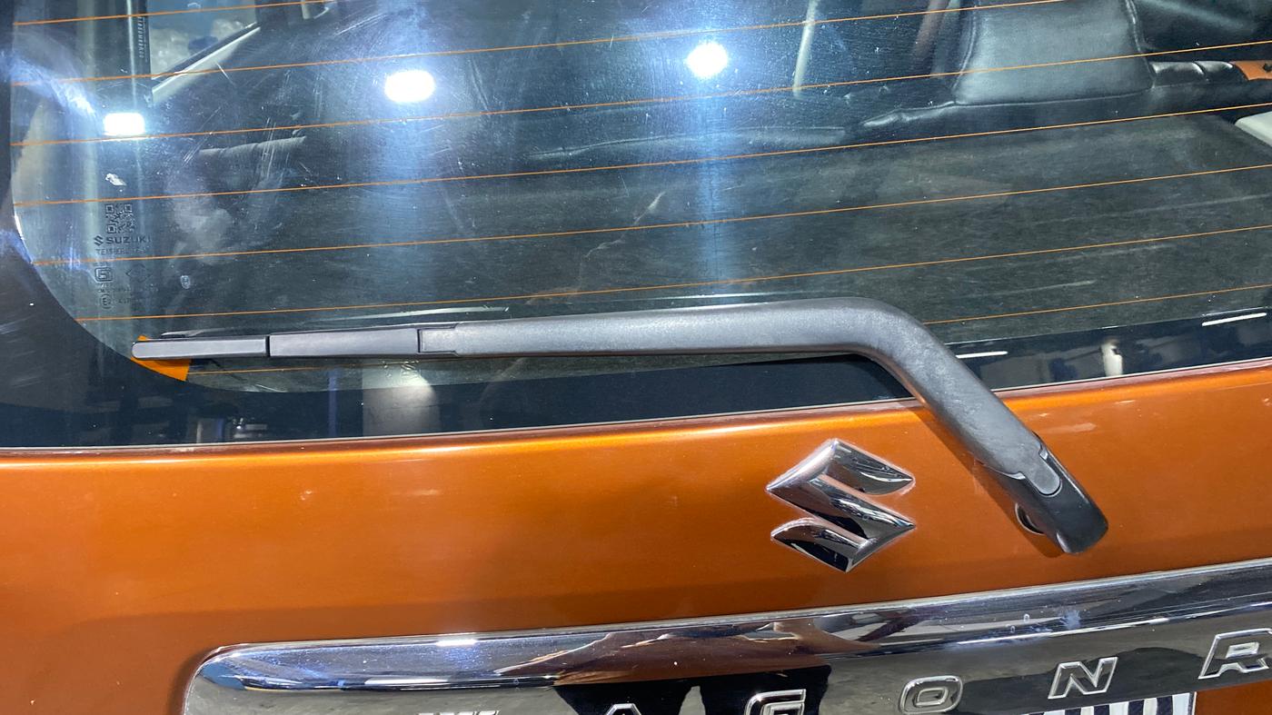 2019 Maruti New Wagon-R ZXI 1.2, Petrol, Manual, 39,674 km, Rear Wiper