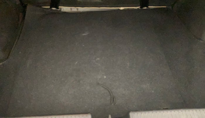 2018 Maruti Dzire VXI AMT, Petrol, Automatic, 38,169 km, Boot Inside