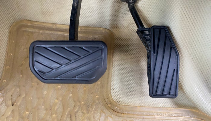 2018 Maruti Dzire VXI AMT, Petrol, Automatic, 38,169 km, Pedals