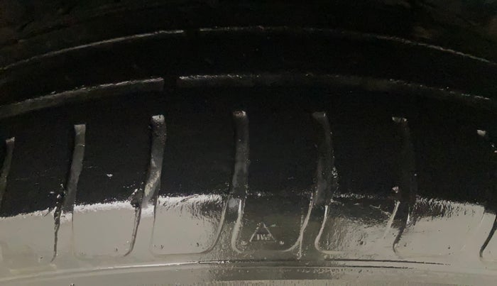 2018 Maruti Dzire VXI AMT, Petrol, Automatic, 38,169 km, Left Rear Tyre Tread