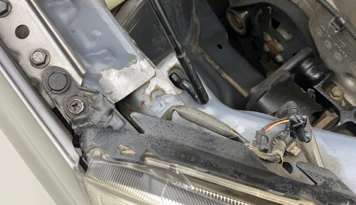 2014 Maruti Wagon R 1.0 VXI, Petrol, Manual, 65,240 km, Right headlight - Clamp has minor damage