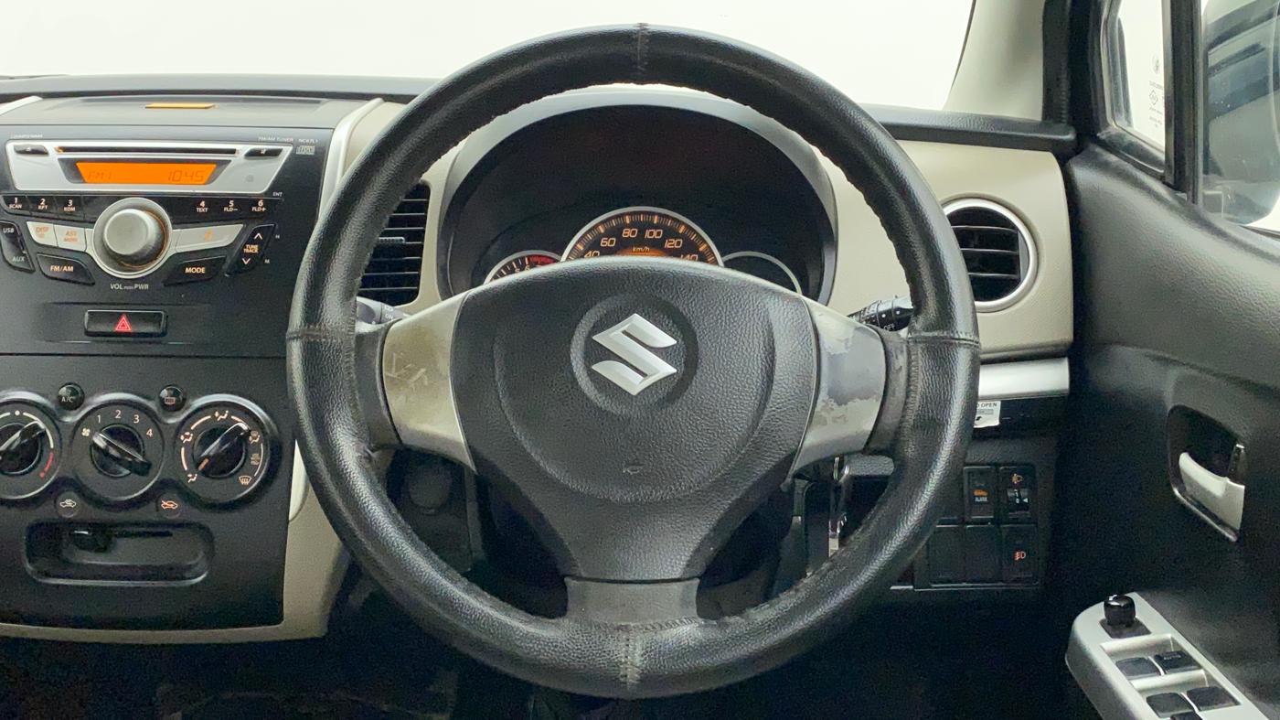 2014 Maruti Wagon R 1.0 VXI, Petrol, Manual, 65,240 km, Steering Wheel Close Up