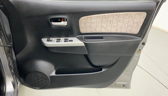 2014 Maruti Wagon R 1.0 VXI, Petrol, Manual, 65,240 km, Driver Side Door Panels Control