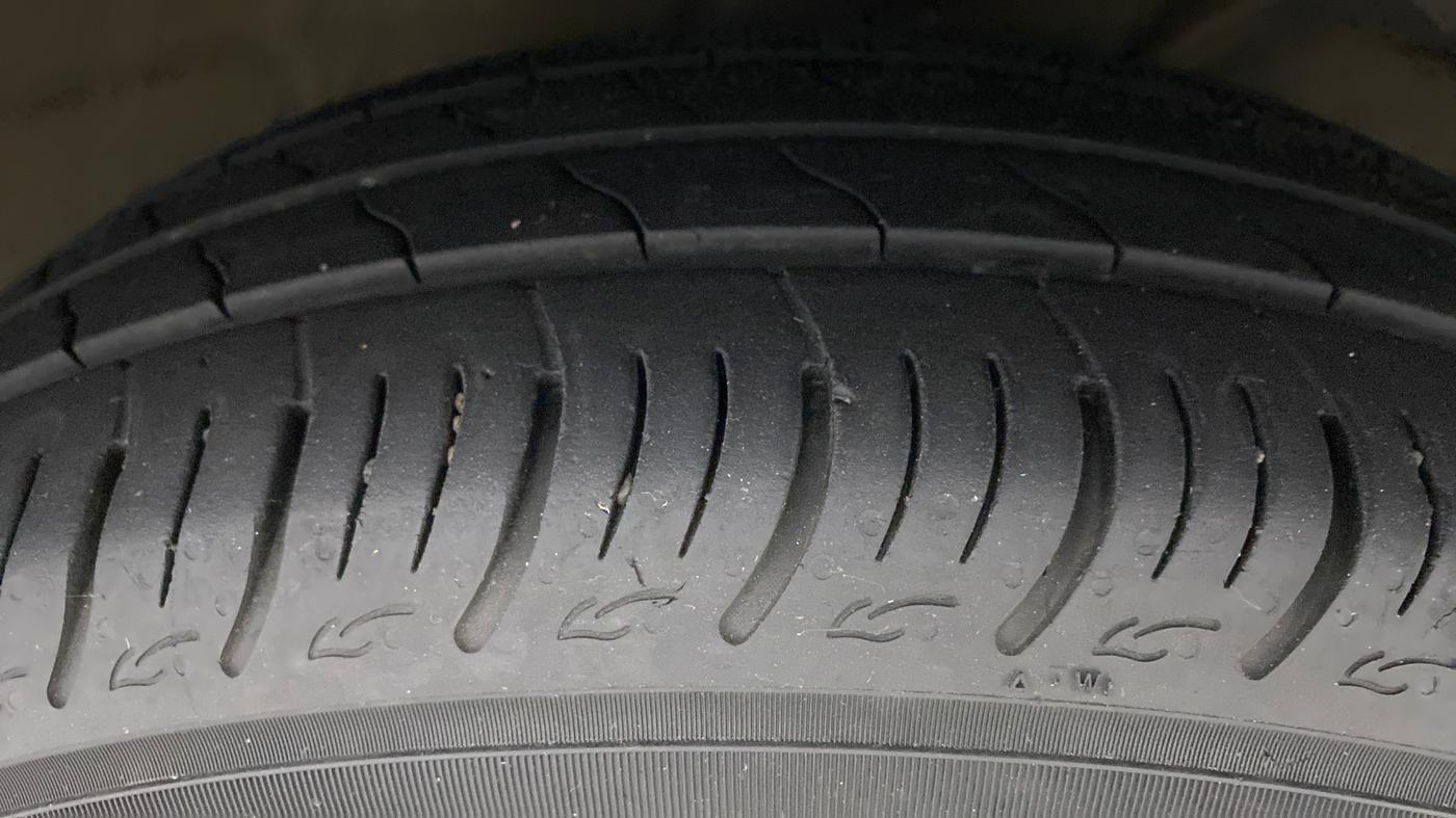 2021 Maruti Baleno SIGMA PETROL 1.2, Petrol, Manual, 30,786 km, Right Front Tyre Tread