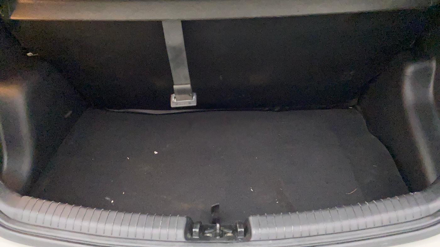 2015 Hyundai Grand i10 ASTA (O) 1.2 KAPPA VTVT, Petrol, Manual, 65,294 km, Boot Inside