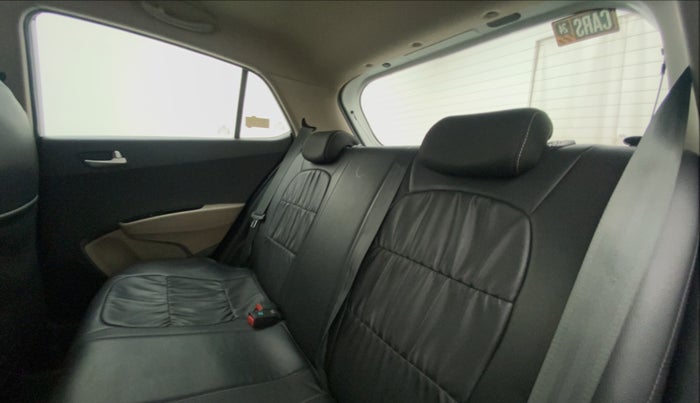 2015 Hyundai Grand i10 ASTA (O) 1.2 KAPPA VTVT, Petrol, Manual, 65,294 km, Right Side Rear Door Cabin