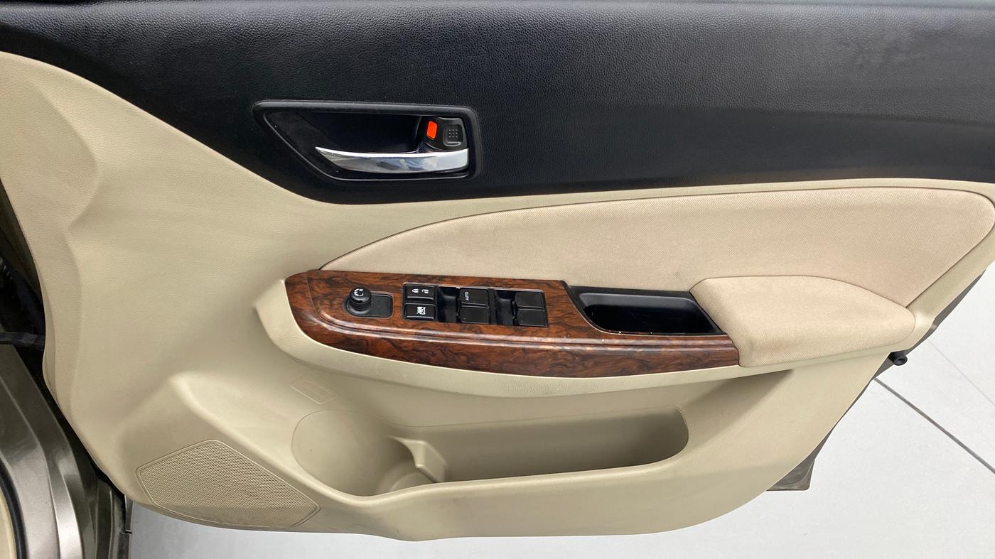 2018 Maruti Dzire VXI, Petrol, Manual, 66,475 km, Driver Side Door Panels Control