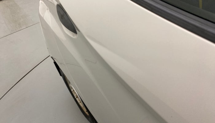 2011 Hyundai Eon ERA, Petrol, Manual, 1,00,033 km, Right rear door - Slightly dented